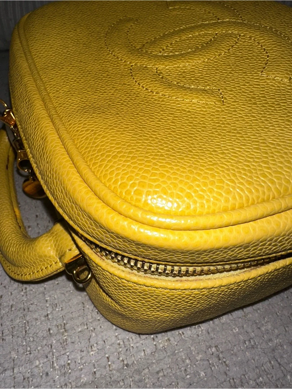 53-26 Chanel Yellow Caviar Leather Vanity Case Bag